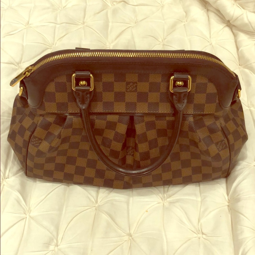 Louis Vuitton Trevi Damier PM
